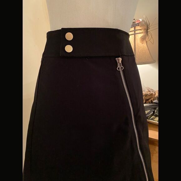 KAXI NEW Black zip up mini skirt - Picture 6 of 13